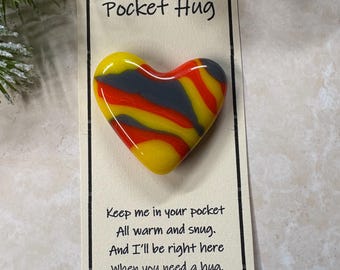 Charm de bolsillo con forma de corazón de vidrio fundido