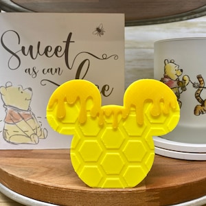 Magical Mouse Mouse Honeycomb Trinket Tray Decor