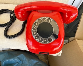 Telephone -TESLA 1974 red color