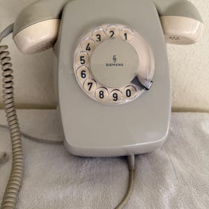 WALL TELEPHONE SIEMENS 1970.