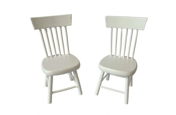Coppia di sedie bianche per casa delle bambole, sedie da cucina bianche in  miniatura, sedie 1:12 -  Italia