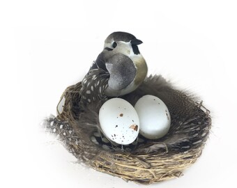 Artificial Nest with 3" Guinea Bird