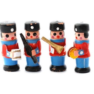 Dollhouse Miniature Toy Soldiers, Christmas Soldiers, Holiday Cake Topper image 2