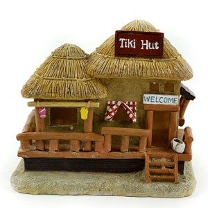 Beach Grass Tiki Hut Birdhouse Happy Hour Bar Wood Fairy Yard