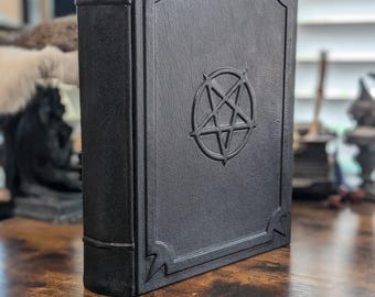 Blank Leder Schwarz Großes Zauberbuch Umgekehrtes Pentagramm