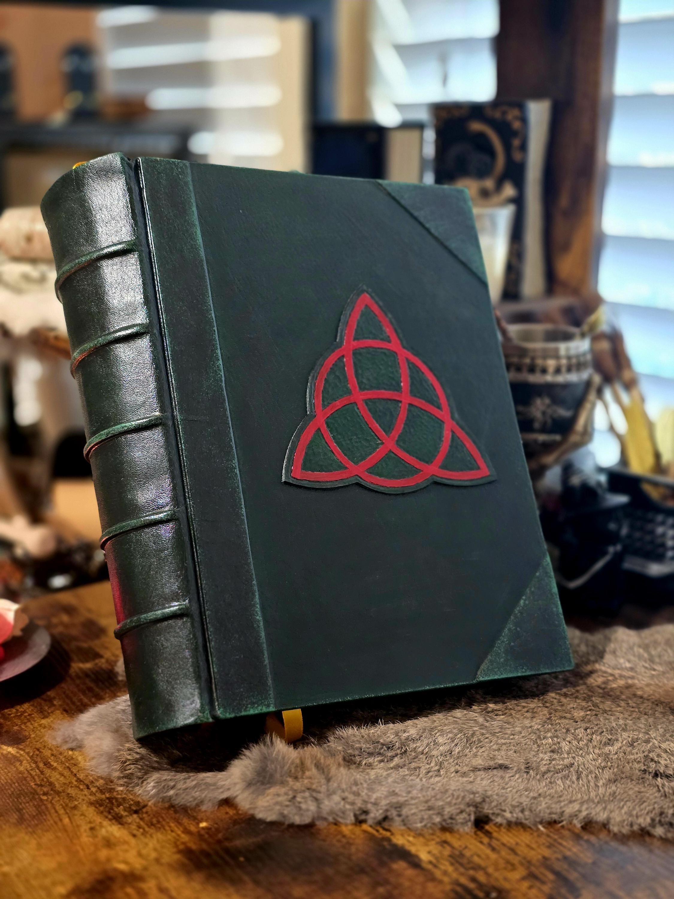 Charmed 478 Page Book of Shadows by Christopher M. Whelan | Books UK