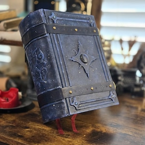 7&quot;×10&quot; &quot;Nebula&quot;. Exclusive handmade blank leather journals.