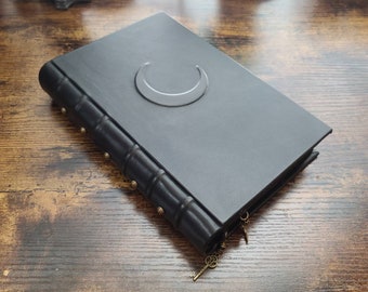Diario de cuero de luna creciente: Grimorio de hechizos hecho a mano