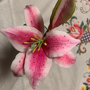 One Lily or Orchid with bud Edible of Fondant and Gumpaste