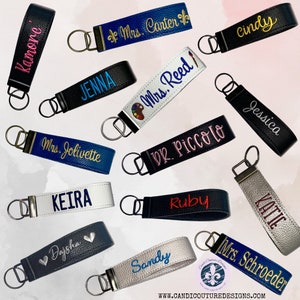 Custom Embroidered Name Keychain – Personalized Leather Fob, Flight Bag Tag, Zipper Pull – Gifts for Women, Bridal Party Favor
