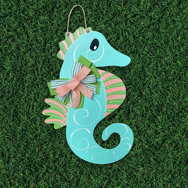 Seahorse Front Door Decor | Coastal Decor | Welcome Sign | Summer Wreath | Summer Door Hanger | Nautical Decor | Beach House Decor