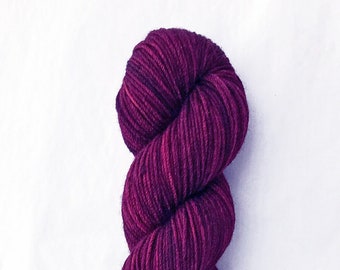 Hand Dyed 'Purple Night' Fingering 4 ply 75/25% Soft Sock Yarn 100 grams