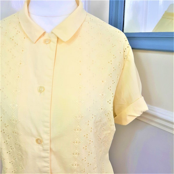 1980's Cream Shirt UK 16-18. Sustainable, Thrifted, Second Hand, Preloved, Eco, OOTD, Unique, Gift, Essential, Retro, Plus Size, Curvy