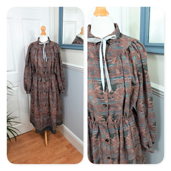 Lovely 1980s Wallis Dark Pastels Paisley Floral Co