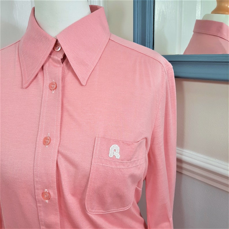 Preppy Elegant Chic 1970/'s Rose Pink Dagger Collar /'Creation Hauber/' Embroidered R Blouse Classic Cute 12 Pretty Mod Uk Size Medium