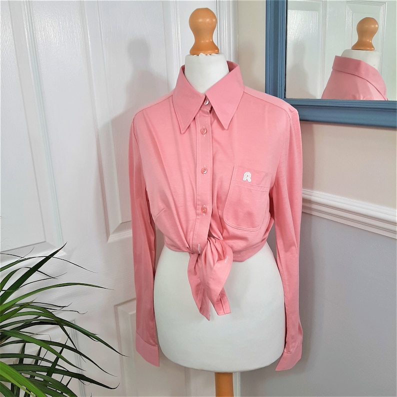 Preppy Elegant Chic 1970/'s Rose Pink Dagger Collar /'Creation Hauber/' Embroidered R Blouse Classic Cute 12 Pretty Mod Uk Size Medium