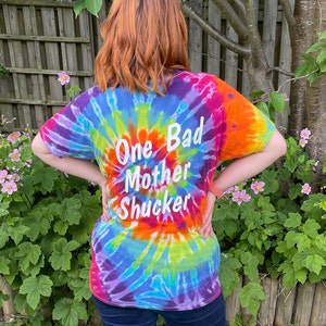 00s Bad Mother Shucker Tie Dye Tee. UK 10-18. True Vintage, NoughtIes, Y2K, T-Shirt, Top, Retro, Festival, Boho, UK10 UK12 UK14 UK16 UK18