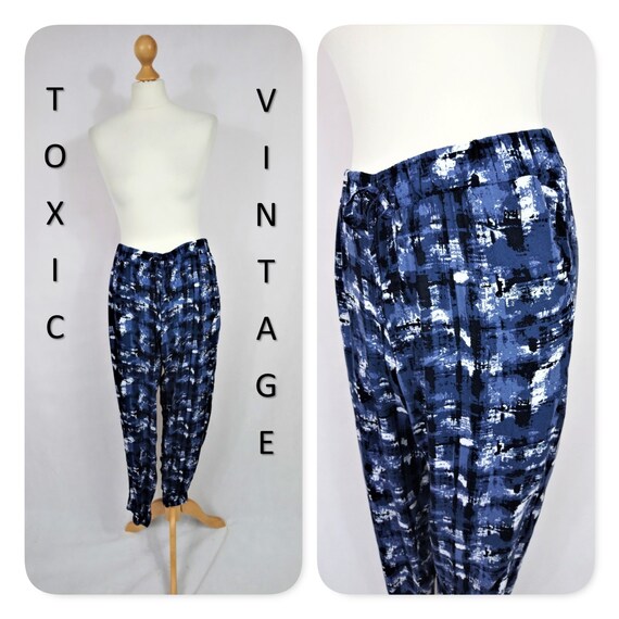 white summer trousers uk