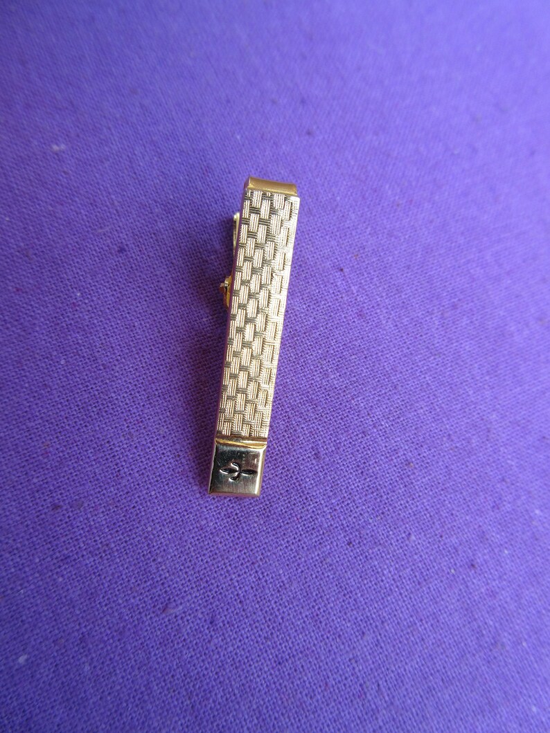 Vintage Mens Gold Tone Tie Clip Bar Signed TRIANGLE