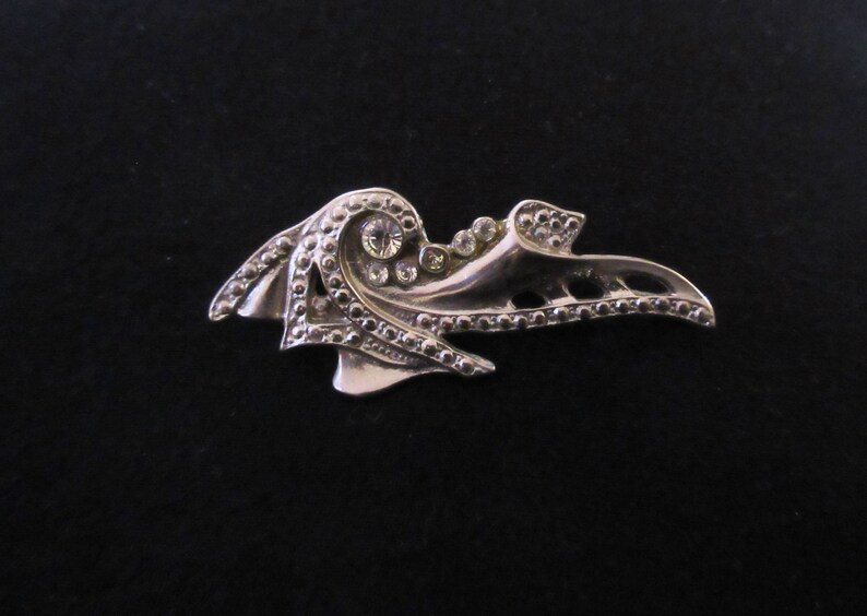 Vintage Art Deco Rhinestone Brooch Pendant in Silver Tone