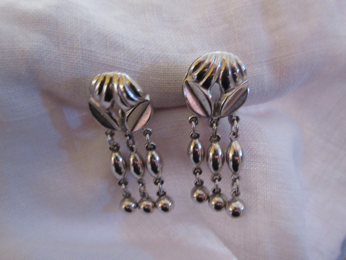 Vintage Pretty Drop Dangle Clip Earrings in Silver Tone Etsy UK