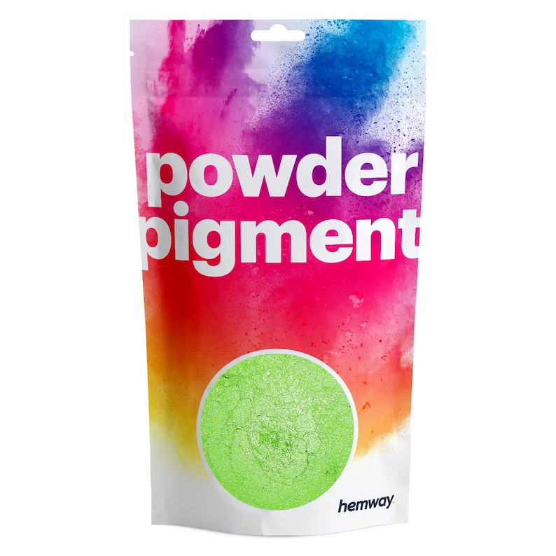 May include: A pouch of green powder pigment labeled "powder pigment" with the brand name "hemway" printed on the bottom.