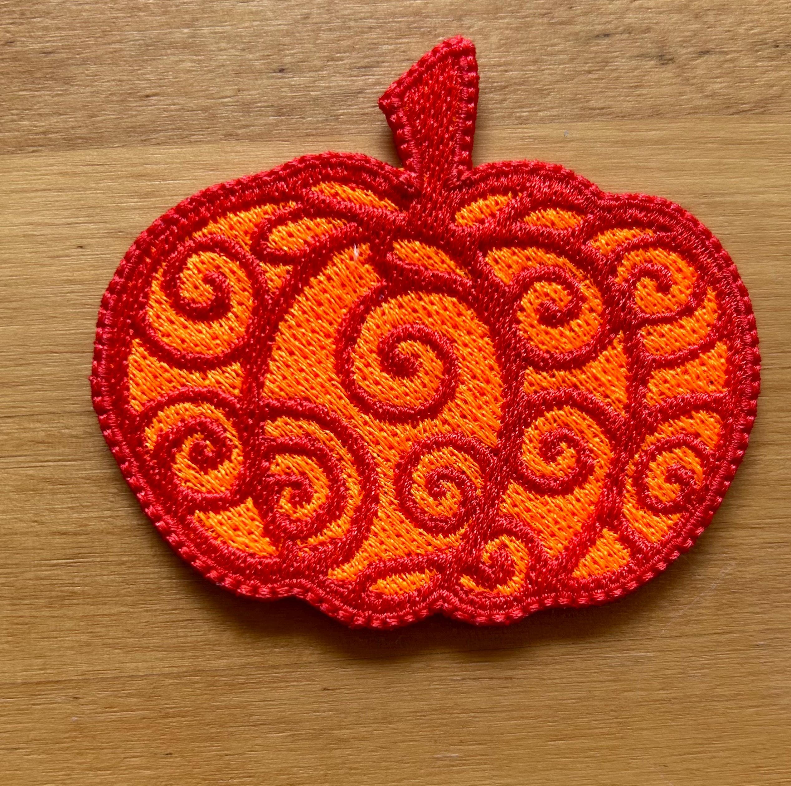 Free Standing Lace Machine Embroidery Plaid Oak Leaf
