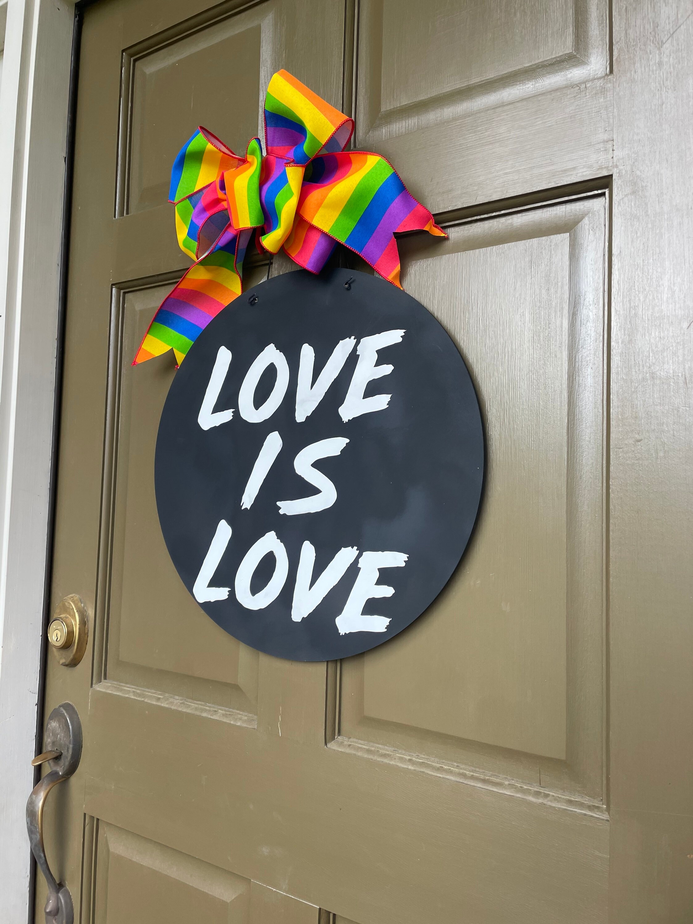 Love is love door hanger PRIDE door hanger Pride Etsy.de
