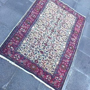 Turkish area rug, Vintage handmade rug, Bohemian rug, Kitchen decor, 2.8 x 4.3 ft, Bedroom rug, Oriental rug, Oushak rug, Boho decor, MB2448