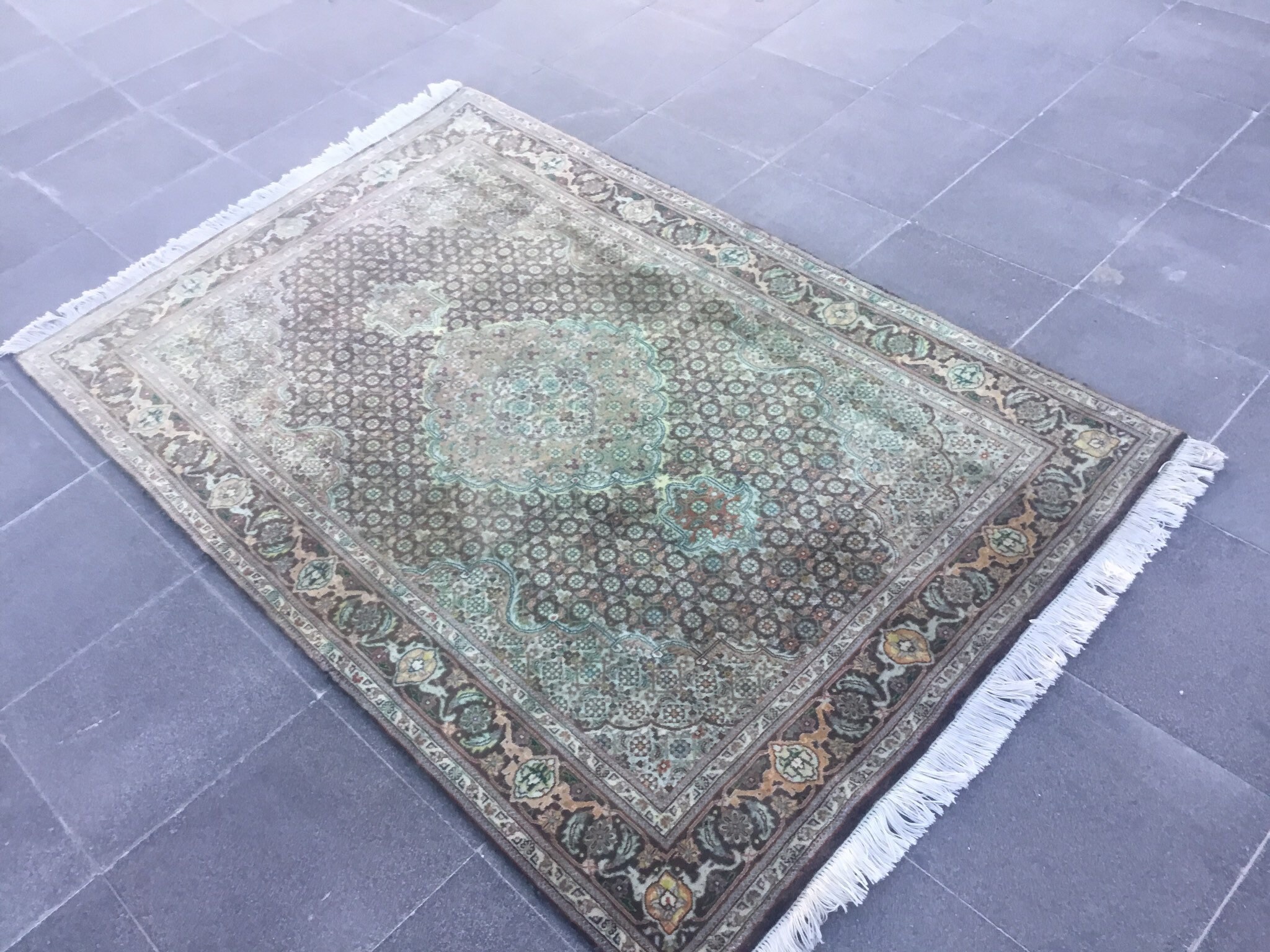 Green color rug / vintage rug / faded turkish rug / 3.3 x 5.1 Etsy