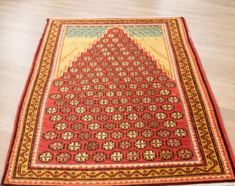 Vintage Turkish Rug 3.2 x 4.5 ft – Handmade Anatolian Prayer Rug