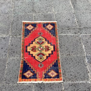 Turkish small rug, Vintage area rug, Decorative rug, 1.4 x 2.7 ft, Handmade rug, Bohemian rug, Doormat, Boho home decor, Rustic decor,MB3494