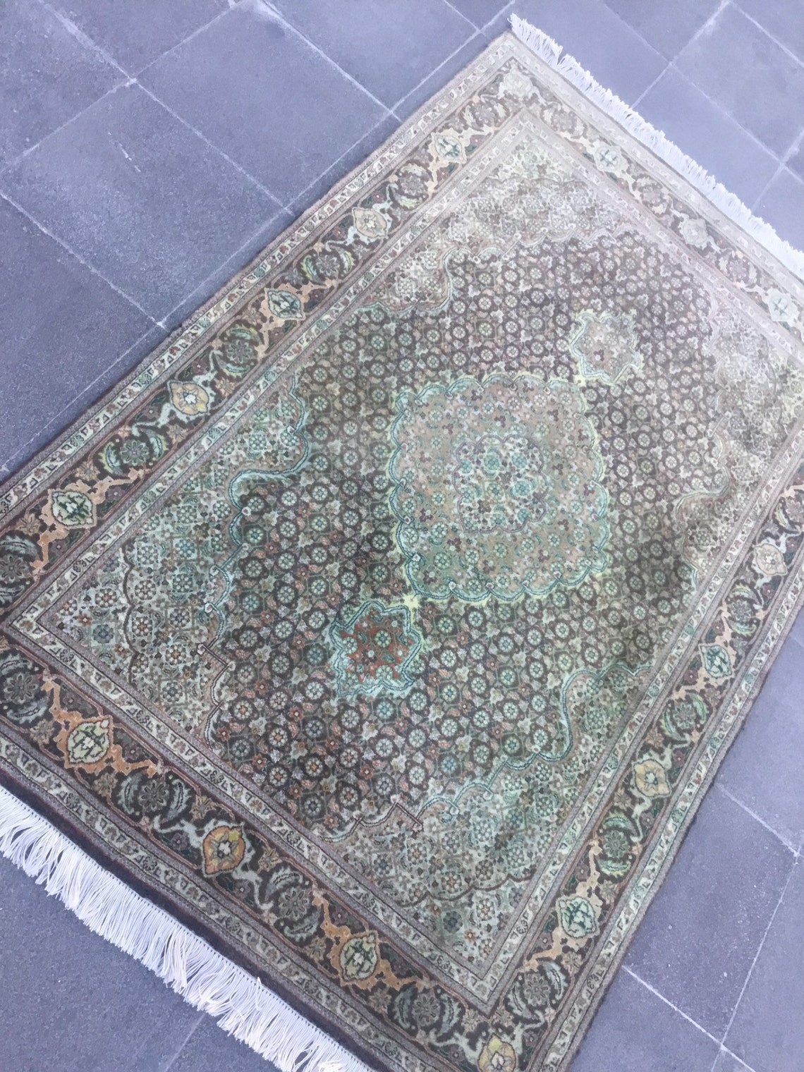 Green Color Rug / Vintage Rug / Faded Turkish Rug / 3.3 X 5.1 Etsy