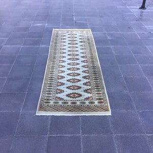 Turkish runner rug/ Vintage rug/ Hallway rug/ Oriental rug/ Bohemian rug/ Organic wool rug/ Corridor rug/ Kitchen rug/ 2.5 x 7.6 Ft/ MB 3083