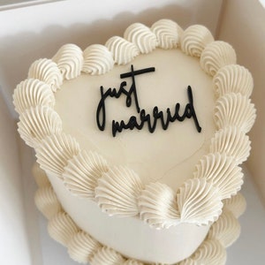 Just Married cake charm, Wedding cake plaque, Just Married cake plaque, Front of cake sign, Cake fropper, Wedding cake charm,