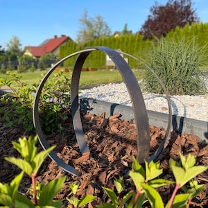 Yard Art Metal Sculpture Stalen tuinringen, handgemaakte roestige metalen tuinsculptuur, set van 2 ringen, ruw staal