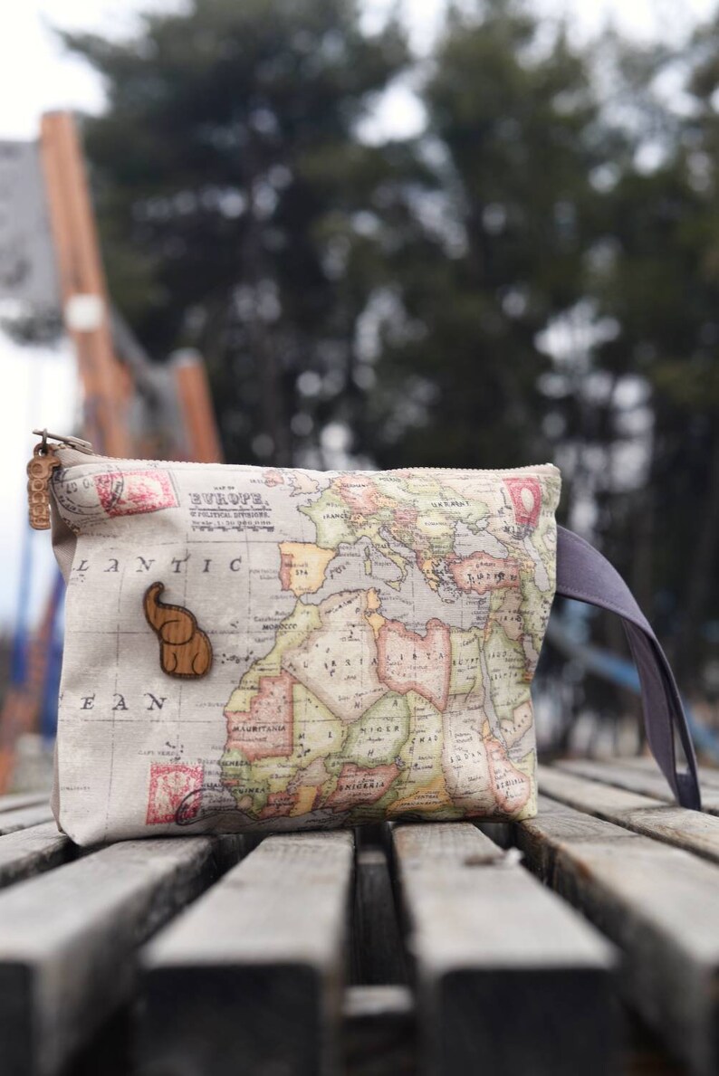 Oversized purse Canvas wristlet Clutch bag Zip bag Clutch purse Travel pouch organiser Coin purse Large wristlet Walnut wood handles