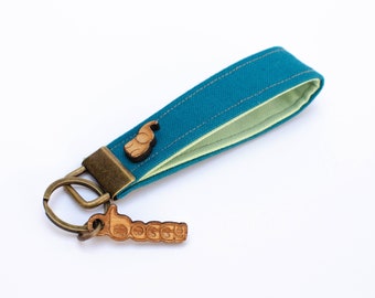 Unisex plastic-free canvas key wristlet