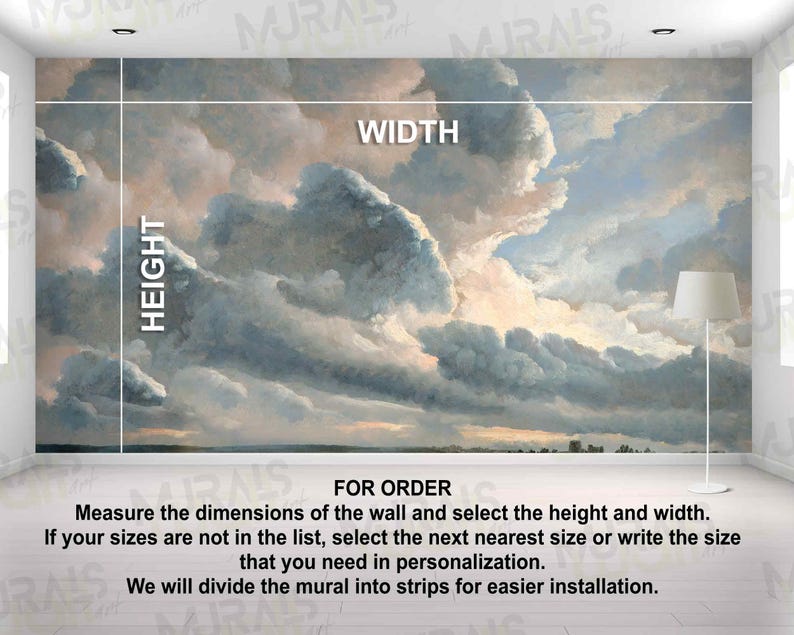 Op de afbeelding: Een muurschildering met een dramatische wolkenlucht in grijstinten, wit en blauw. De woorden "HEIGHT" en "WIDTH" worden weergegeven, samen met bestelinstructies. Een staande lamp is zichtbaar in de hoek.