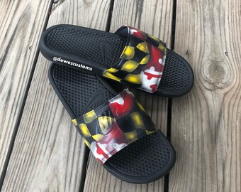 nike benassi burgundy