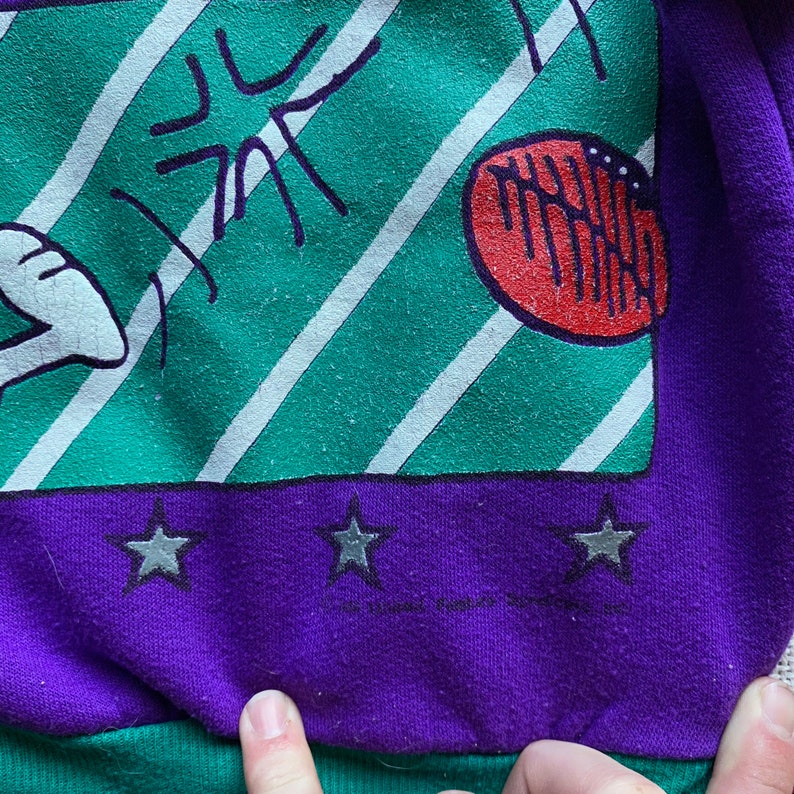 Vintage Toddlers Kids Snoopy Charlie Brown Football Crewneck Pullover Sweatshirt Sz 3T Purple Green