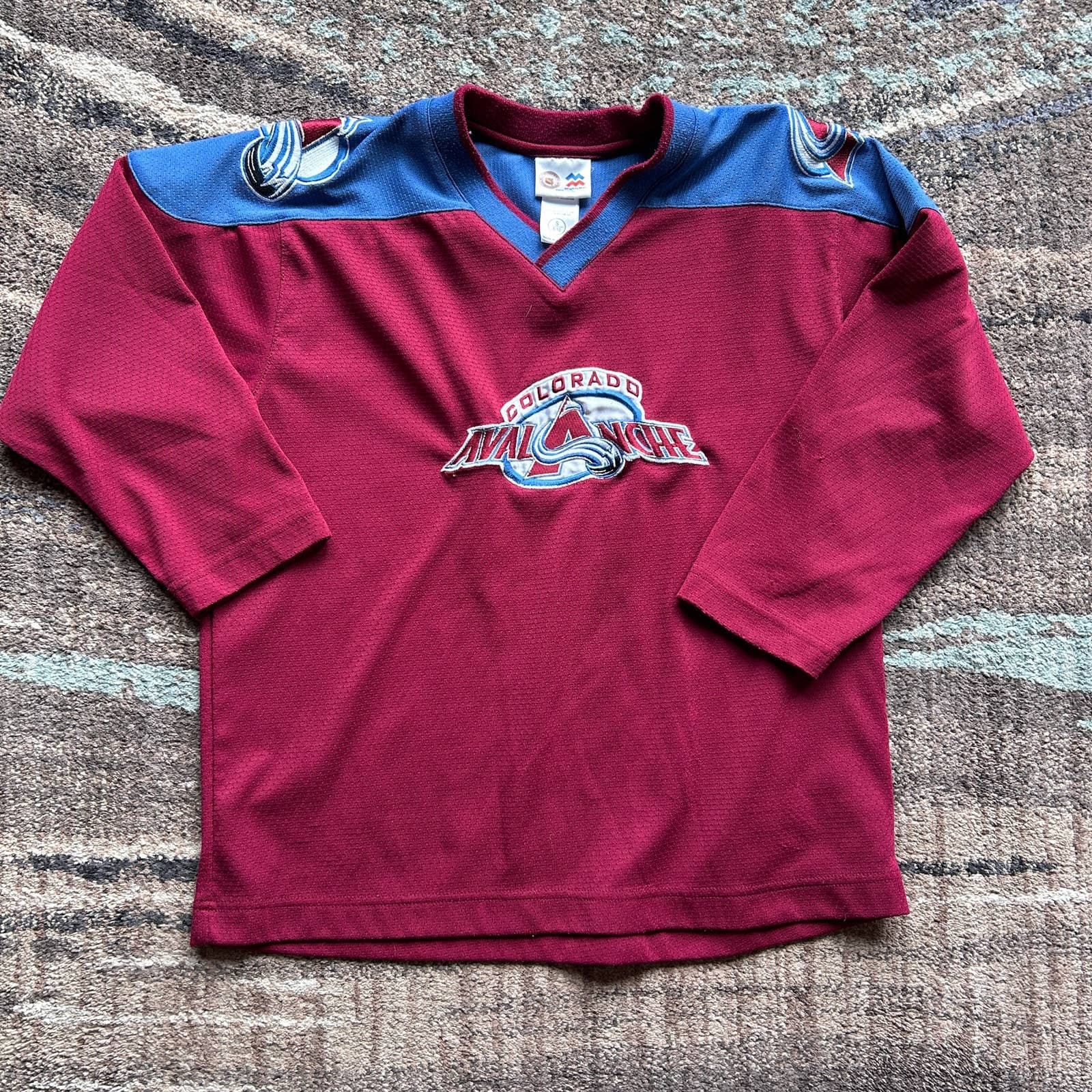 American Classic Vintage 90s Colorado Avalanche NHL Fan Jersey. Made in The USA. Tagged As A Youth Large