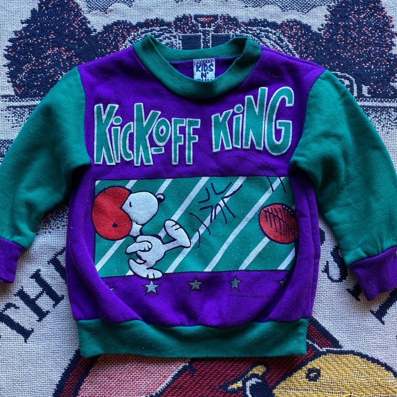 Vintage Toddlers Kids Snoopy Charlie Brown Football Crewneck Pullover Sweatshirt Sz 3T Purple Green