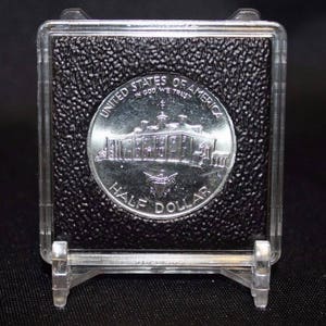 Half Dollar 2x2 Coin Snaplock Holder Capsule 30 mm Lighthouse Quadrum Intercept Case Snap Barber Walking Liberty Franklin & Display Stand