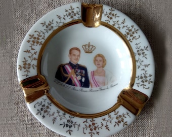Vintage Limoges porcelain ashtray Grace Kelly and Prince Monaco Reiner Small round gold ashtray gift to a smoker