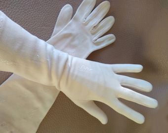 Vintage white long gloves 60s Dainty Women's Accessories Size 6.5