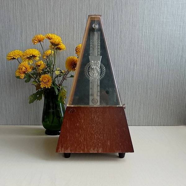 Vintage Metronome mechanical Wind-up wooden GDR Musician Tool