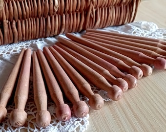 Vintage wood lace bobbins Set of 25 wooden spools