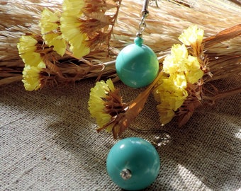 Vintage balls dangle earrings Turquoise beads 80s drop earrings Pierced Ears minimal chandelier earrings