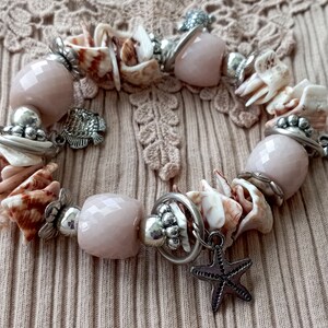 Vintage dainty beige bracelet of natural seashells metal pendants and bead Stretch yarn image 5